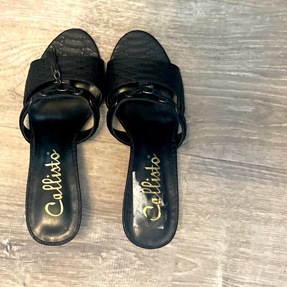 Callisto black slides size 7